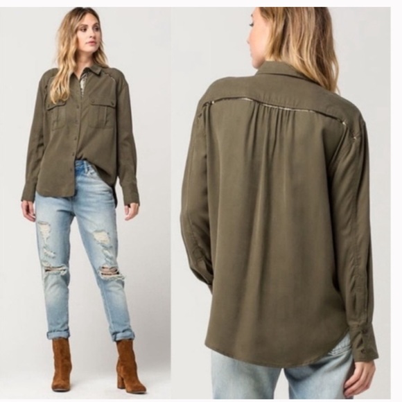 NWOT Free People Off Campus Buttondown Shirt in Moss - Picture 4 of 16